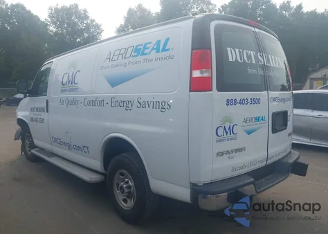 2018 GMC Savana 2500 Work Van z USA, uszkodzony, nr VIN 1GTW7AFG1J1905925